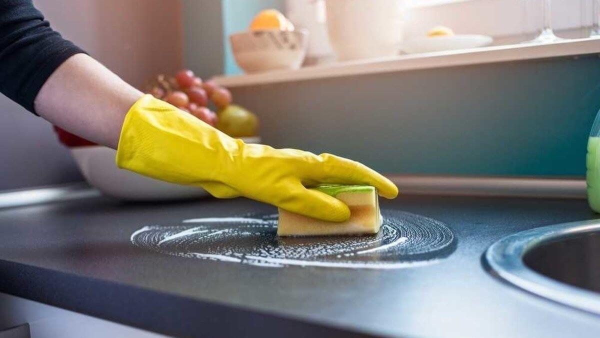 Vệ sinh nhà bếp sâu, loại bỏ vết bẩn cứng đầu